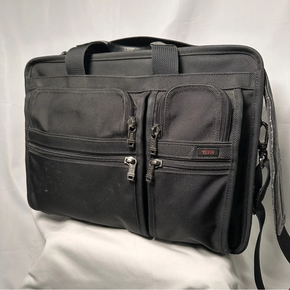 Tumi Alpha 2 Expandable Laptop Briefcase Mens Black Ballistic Nylon Business